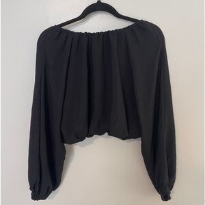 Black bubble sleeve top